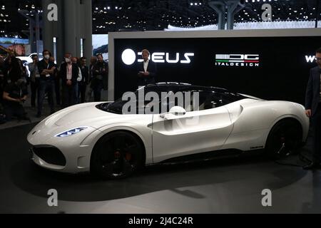 Deus Vayanne Electric Hypercar Concept in mostra al New York International Auto Show 2022 al Javits Center di New York City, NY, USA il 13 aprile 2022. Foto di Charles Guerin/ABACAPRESS.COM Foto Stock