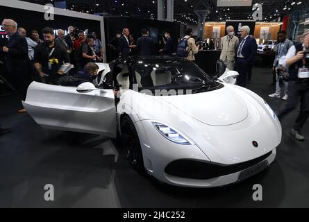 Deus Vayanne Electric Hypercar Concept in mostra al New York International Auto Show 2022 al Javits Center di New York City, NY, USA il 13 aprile 2022. Foto di Charles Guerin/ABACAPRESS.COM Foto Stock