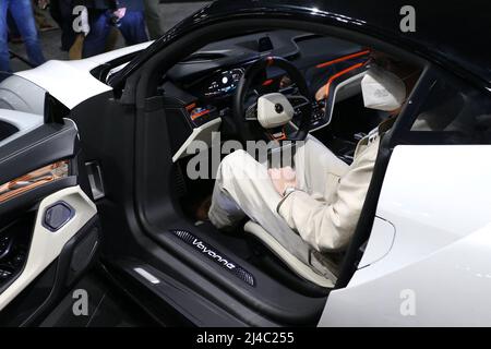 Deus Vayanne Electric Hypercar Concept in mostra al New York International Auto Show 2022 al Javits Center di New York City, NY, USA il 13 aprile 2022. Foto di Charles Guerin/ABACAPRESS.COM Foto Stock