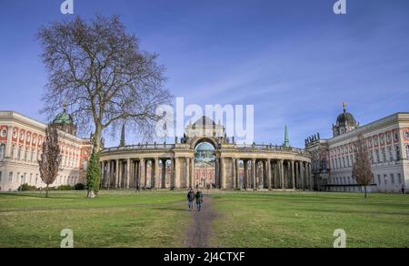 Porta trionfale con colonnate presso i Comuni, Sanssouci, Potsdam, Brandeburgo, Germania Foto Stock