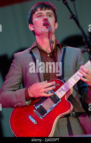 Nick McCarthy - Franz Ferdinand, V2005, Hylands Park, Chelmsford, Essex, Regno Unito - 21 agosto 2005 Foto Stock