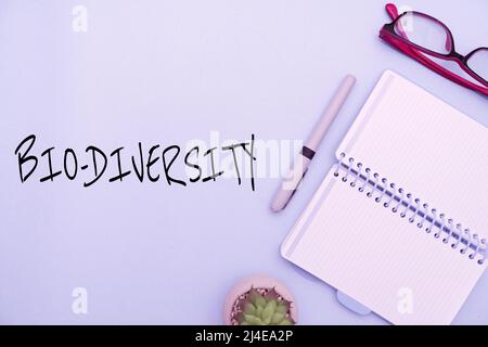 Visualizzazione concettuale Bio Diversity. Idea di business varietà di organismi di vita fauna marina ecosistema Habitat flashy School forniture per ufficio, insegnamento Foto Stock