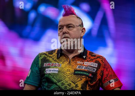 AO Arena, Manchester, Regno Unito. 14th Apr 2022. PDC Darts tournament, Manchester; Peter Wright Credit: Action Plus Sports/Alamy Live News Foto Stock