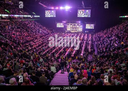 AO Arena, Manchester, Regno Unito. 14th Apr 2022. PDC Darts tournament, Manchester; un ricco Manchester Arena Credit: Action Plus Sports/Alamy Live News Foto Stock