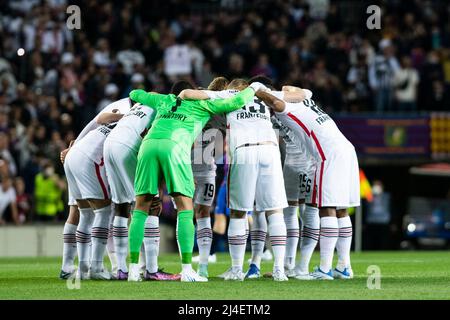 14th aprile 2022, Nou Camp, Barcellona, Spagna: Europa League football, FC Barcellona contro Francoforte: Francoforte squadra huddle prima della partita Foto Stock