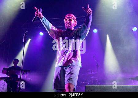 Padova, Italia. 14th Apr 2022. Frah Quintale durante il Frah Quintale alla Hall di Padova 2022, Concerto di Musica della cantante italiana a Padova, Italia, Aprile 14 2022 Credit: Independent Photo Agency/Alamy Live News Foto Stock