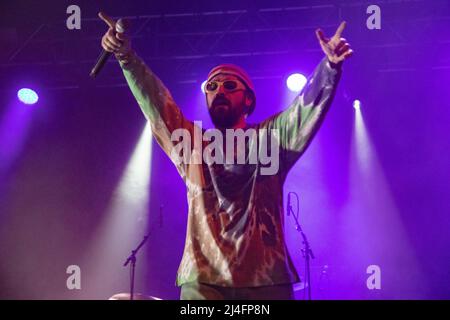 Padova, Italia. 14th Apr 2022. Frah Quintale durante il Frah Quintale alla Hall di Padova 2022, Concerto di Musica della cantante italiana a Padova, Italia, Aprile 14 2022 Credit: Independent Photo Agency/Alamy Live News Foto Stock