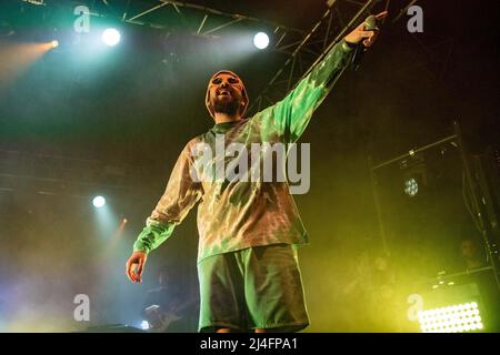 Padova, Italia. 14th Apr 2022. Frah Quintale durante il Frah Quintale alla Hall di Padova 2022, Concerto di Musica della cantante italiana a Padova, Italia, Aprile 14 2022 Credit: Independent Photo Agency/Alamy Live News Foto Stock