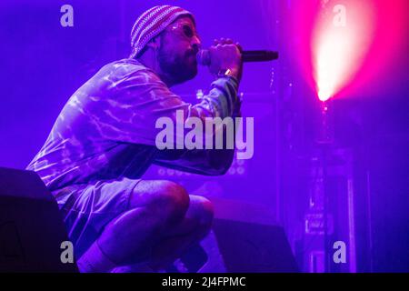 Padova, Italia. 14th Apr 2022. Frah Quintale durante il Frah Quintale alla Hall di Padova 2022, Concerto di Musica della cantante italiana a Padova, Italia, Aprile 14 2022 Credit: Independent Photo Agency/Alamy Live News Foto Stock