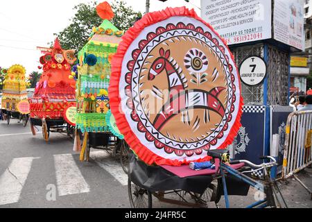 Kolkata, India. 15th Apr 2022. Bengalies festeggia il nuovo anno o Pohela Bishakh. (Foto di Suvrajit Dutta/Pacific Press) Credit: Pacific Press Media Production Corp./Alamy Live News Foto Stock