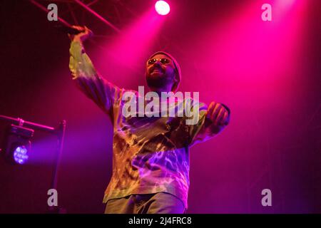 Padova, Italia. 14th Apr 2022. Frah Quintale durante il Frah Quintale alla Hall di Padova 2022, Concerto di Musica della cantante italiana a Padova, Italia, Aprile 14 2022 Credit: Independent Photo Agency/Alamy Live News Foto Stock