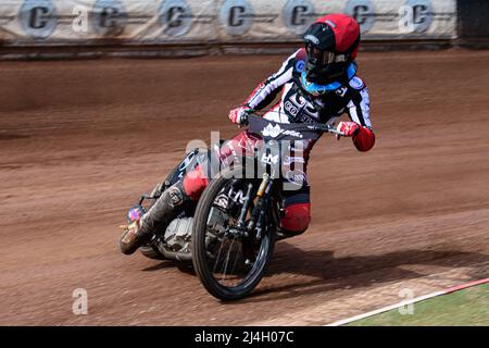 MANCHESTER, REGNO UNITO. APRILE 15th Harry McGurk di Belle Vue Cool Running Colts in azione durante la partita della National Development League tra Belle Vue Colts e Plymouth Centurions al National Speedway Stadium di Manchester venerdì 15th aprile 2022. (Credit: Ian Charles | MI News) Credit: MI News & Sport /Alamy Live News Foto Stock