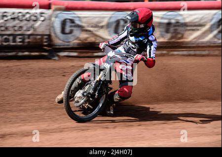 MANCHESTER, REGNO UNITO. APRILE 15th Harry McGurk di Belle Vue Cool Running Colts in azione durante la partita della National Development League tra Belle Vue Colts e Plymouth Centurions al National Speedway Stadium di Manchester venerdì 15th aprile 2022. (Credit: Ian Charles | MI News) Credit: MI News & Sport /Alamy Live News Foto Stock