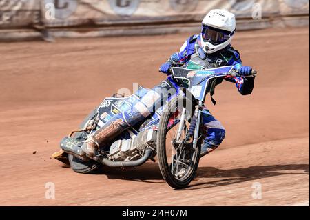 MANCHESTER, REGNO UNITO. APR 15th Jody Scott di Plymouth SWTR Centurions in azione durante la partita della National Development League tra Belle Vue Colts e Plymouth Centurions al National Speedway Stadium di Manchester venerdì 15th aprile 2022. (Credit: Ian Charles | MI News) Credit: MI News & Sport /Alamy Live News Foto Stock