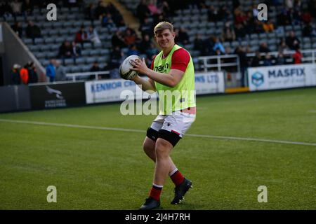 Newcastle, Regno Unito. 12th Mar 2022. NEWCASTLE UPON TYNE, REGNO UNITO. APR 15th Rob Farrar di Newcastle Falcons si riscalda per la partita della European Rugby Challenge Cup tra Newcastle Falcons e Glasgow Warriors a Kingston Park, Newcastle venerdì 15th aprile 2022. (Credit: Chris Lishman | MI News) Credit: MI News & Sport /Alamy Live News Foto Stock