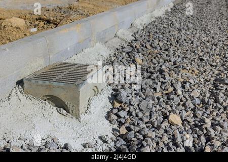 Territorio miglioramento dell'impianto costruzione di una tempesta botole fognarie drenaggio delle acque piovane Foto Stock