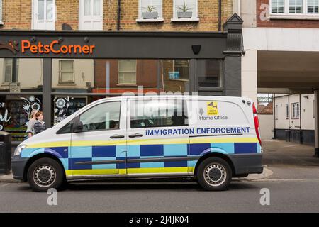 Home Office Immigration Enforcement van nel sud-ovest di Londra, Inghilterra, Regno Unito Foto Stock