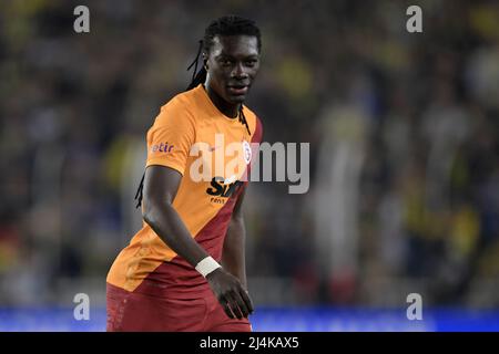 ISTANBUL - Bafetimbi Gomis di Galatasaray COME durante la partita turca Superliga tra Fenerbahce AS e Galatasaray COME allo stadio Ulker Fenerbahce Sukru Saracoglu il 10 aprile 2022 a Istanbul, Turchia. ANP | altezza olandese | Gerrit van Keulen Foto Stock