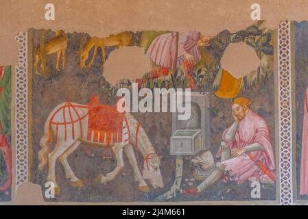 Spoleto, 3 ottobre 2021: Affreschi del castello di Spoleto in Italia. Foto Stock