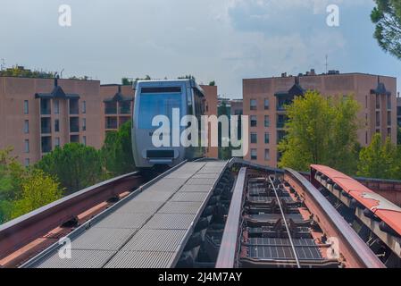 Perugia, Italy, October 2, 2021: MinipMetro Railway in Italy Town Perugia. Foto Stock