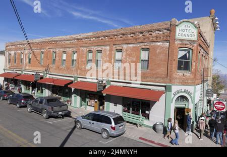 Storico Connor Hotel sulla Jerome Arizona Main Street, costruito nel 1898 e uno dei migliori alloggi nelle città minerarie in espansione dell'ovest Foto Stock