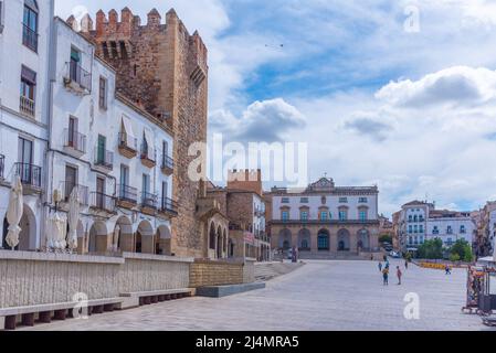 Caceres, Spagna, 18 maggio 2021: Plaza Mayor nella città spagnola Caceres Foto Stock