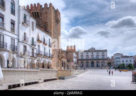 Caceres, Spagna, 18 maggio 2021: Plaza Mayor nella città spagnola Caceres Foto Stock