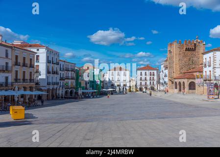 Caceres, Spagna, 18 maggio 2021: Plaza Mayor nella città spagnola Caceres Foto Stock