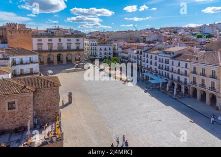 Caceres, Spagna, 18 maggio 2021: Plaza Mayor nella città spagnola Caceres Foto Stock