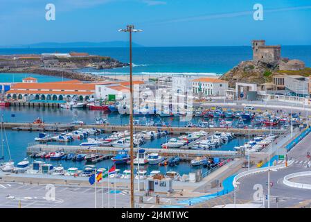 Tarifa, Spagna, 23 maggio 2021: Vista aerea del porto di Tarifa, Spagna Foto Stock