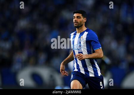 16th aprile 2022; Stadio Dragao, Porto, Portogallo; Campionato Portoghese 2022, FC Porto contro Portimonense; Mehdi Taremi del FC Porto Foto Stock