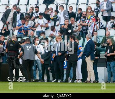 Andrea Agnelli presidente del Juventus FC e Pavel Nedved ex Juventus FC e Vice Presidente del club durante la Serie Italiana Una partita di calcio tra Juventus FC e Bologna il 16 aprile 2022 allo Stadio Allianz di Torino Foto Stock