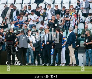 Torino, Italia. 16th Apr 2022. Andrea Agnelli presidente del Juventus FC e Pavel Nedved ex Juventus FC e Vice Presidente del club durante la Serie Italiana Una partita di calcio tra Juventus FC e Bologna il 16 aprile 2022 allo Stadio Allianz di Torino Credit: Independent Photo Agency/Alamy Live News Foto Stock