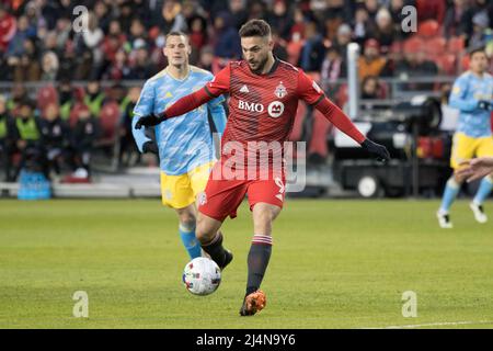 Toronto, Ontario, Canada. 16th Apr 2022. Jesus Jimenez (9) in azione durante la partita MLS tra Toronto FC e Philadelphia Union. La partita si è conclusa nel 2-1 per il Toronto FC. (Credit Image: © Angel Marchini/ZUMA Press Wire) Credit: ZUMA Press, Inc./Alamy Live News Foto Stock