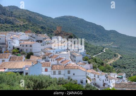 Veduta aerea del villaggio di Zuheros in Spagna Foto Stock