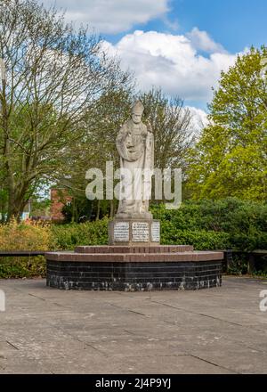 Statua di San Riccardo di Droitwich in Vine's Park, Droitwich Spa, Worcestershire. Foto Stock