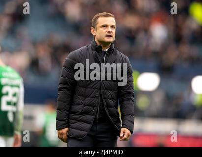 Glasgow, Regno Unito. 16th Apr 2022. Scottish Cup semi-finale - Heart of Midlothian FC contro Hibernian FC 16/04/2022 Pic mostra: Un manager rassegnato HibsÕ, Shaun Maloney, alla finalissima fischiata come 2 gol del primo tempo di Ellis Simms e Stephen Kingsley sono stati sufficienti per ottenere cuori alla finale come Hearts battere Hibs 2-1 Hibs nella semifinale della Scottish Cup a Hampden Park, Glasgow Credit: Ian Jacobs/Alamy Live News Foto Stock