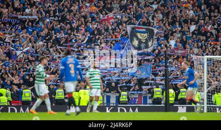 Hampden Park, Gasgow, Regno Unito. 17th Apr 2022. Coppa scozzese semi-finale, Celtic contro Rangers: Rangers Fans credito: Azione Plus Sport / Alamy Live News Foto Stock