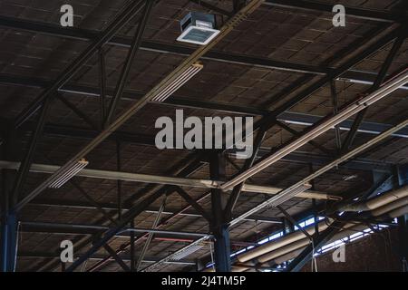 Tetto di un magazzino Foto Stock