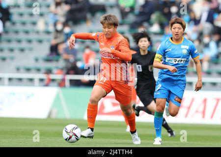 Ajinomoto Field Nishigaoka, Tokyo, Giappone. 17th Apr 2022. Ayaka Michigami (Albirex Ladies), 17 APRILE 2022 - Calcio : 2021-22 Lega tra Mynavi Sendai Ladies 0-1 Albirex Niigata Ladies a Ajinomoto Field Nishigaoka, Tokyo, Giappone. Credit: Naoki Morita/AFLO SPORT/Alamy Live News Foto Stock