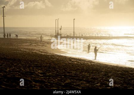Mattina presto alla spiaggia di Mona vale Foto Stock