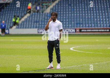 Londra, Regno Unito. 18th Aprile 2022. Moses Odubajo del QPR prima della partita del Campionato Sky Bet tra i Queens Park Rangers e Derby County al Kiyan Prince Foundation Stadium., Londra lunedì 18th aprile 2022. (Credit: Ian Randall | MI News) Credit: MI News & Sport /Alamy Live News Foto Stock