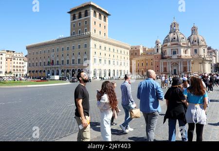 Roma, Italia. 16th Apr 2022. Vacanze di Pasqua a Roma, 16 2022 aprile. (Foto di Elisa Gestri/Sipa USA) Credit: Sipa USA/Alamy Live News Foto Stock