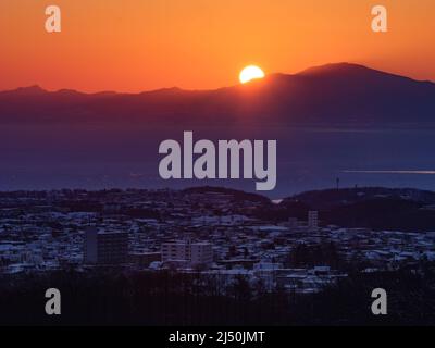 Drift Ice e Abashiri City in prima mattina, Hokkaido, Giappone Foto Stock