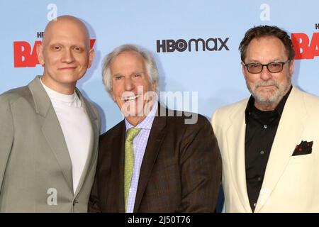 LOS ANGELES - Apr 18: Anthony Carrigan, Henry Winkler, Stephen Root alla Barry Season 3 HBO Premiere Screening al Rolling Green il 18 aprile 2022 a Los Angeles, CA Foto Stock