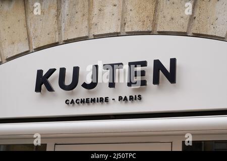 Bordeaux , Aquitaine Francia - 03 20 2022 : Kujten boutique logo segno di negozio Casa francese del Kashmir negozio marchio testo Foto Stock