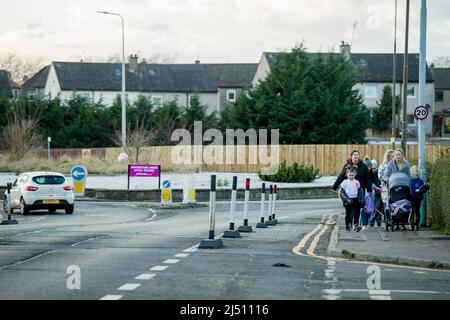 Vista di 'passi per le persone' su Longstone Road a Edimburgo credito: Euan Cherry Foto Stock