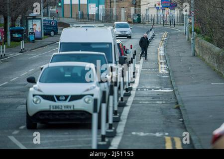 Vista di 'passi per le persone' su Longstone Road a Edimburgo credito: Euan Cherry Foto Stock