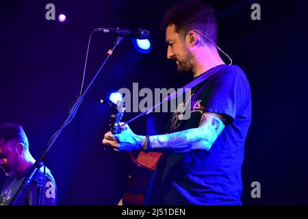 Frank Turner in performance al Fleece di Bristol. REGNO UNITO. Aprile 16, 2022 Foto Stock