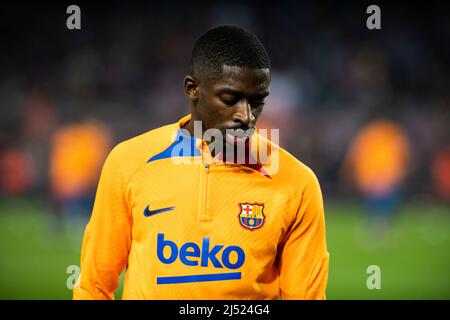 18th Aprile 2022, Nou Camp, Barcellona, Spagna: La Liga football, FC Barcelona contro Cadice: Ousmane Dembele del FC Barcellona guarda avanti durante la sessione di warm up Foto Stock